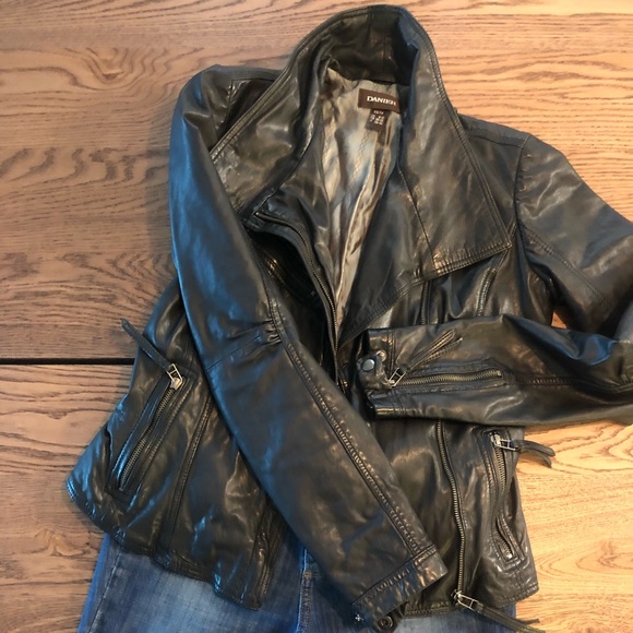 Danier Leather Jacket - Picture 3 of 12